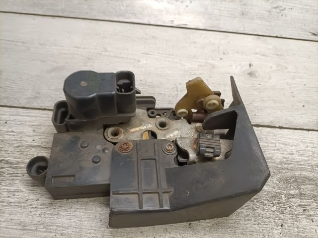 bontott ALFA ROMEO 156 Jobb első Ajtózár