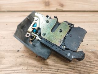 bontott ALFA ROMEO 156 Jobb első Ajtózár