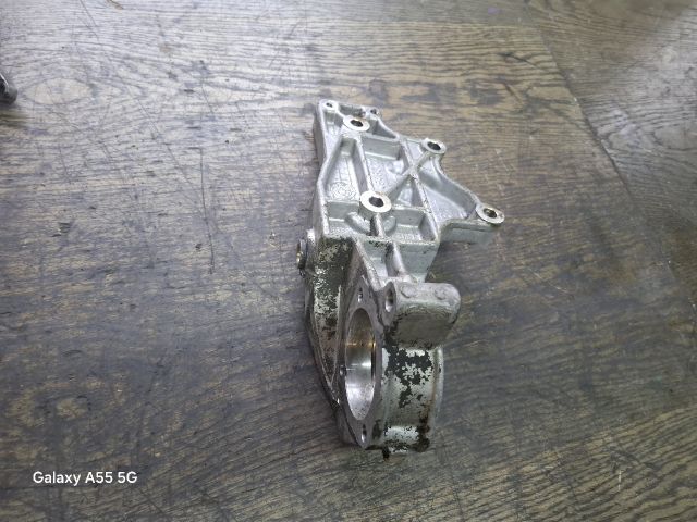 bontott ALFA ROMEO 156 Jobb első Féltengely Tartó