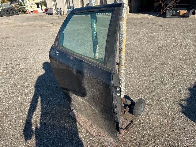 bontott ALFA ROMEO 156 Jobb hátsó Ajtó (Részeivel)