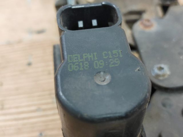 bontott ALFA ROMEO 156 Jobb hátsó Ajtózár