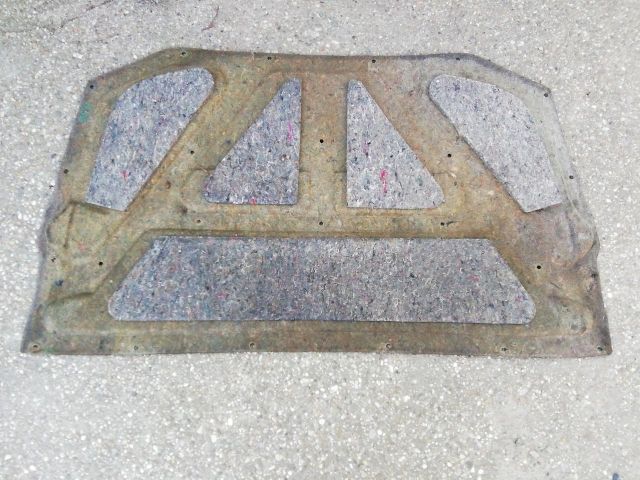 bontott ALFA ROMEO 156 Motorháztető Szigetelés