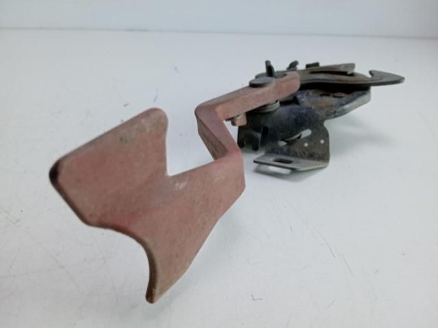 bontott ALFA ROMEO 156 Motorháztető Zárszerkezet