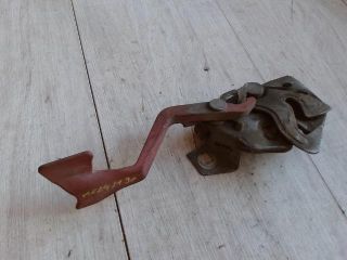 bontott ALFA ROMEO 156 Motorháztető Zárszerkezet