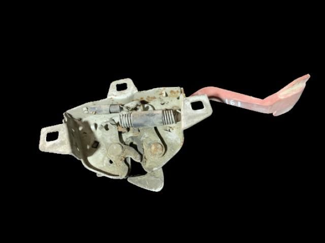 bontott ALFA ROMEO 156 Motorháztető Zárszerkezet