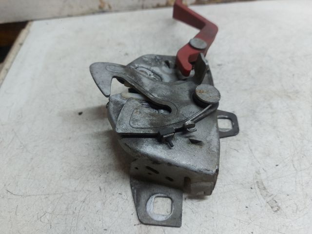 bontott ALFA ROMEO 156 Motorháztető Zárszerkezet