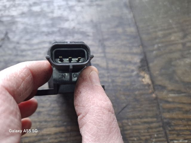 bontott ALFA ROMEO 156 Üzemanyag Elzáró Szelep