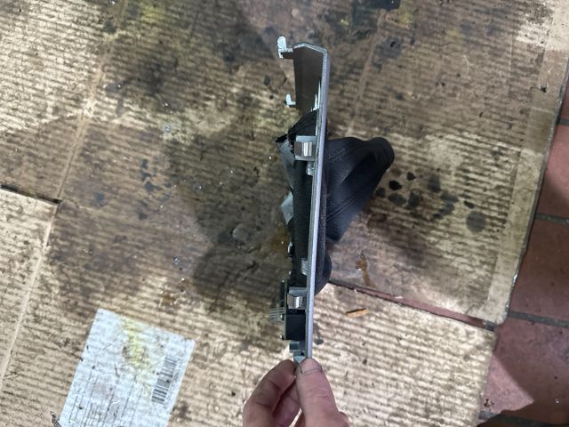 bontott ALFA ROMEO 156 Váltószoknya