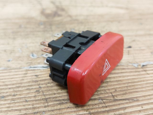 bontott ALFA ROMEO 156 Vészvillogó Kapcsoló