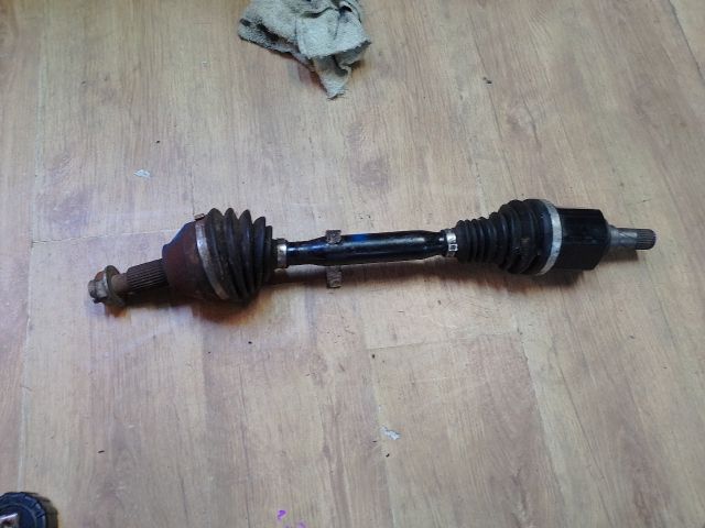 bontott ALFA ROMEO 159 Bal Féltengely