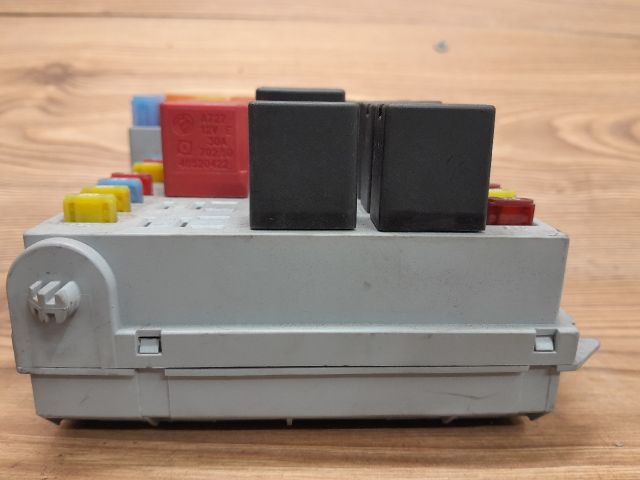 bontott ALFA ROMEO 159 Biztosítéktábla Motortér