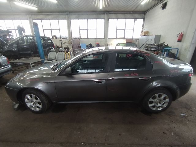 bontott ALFA ROMEO 159 Motor (Fűzött blokk hengerfejjel)