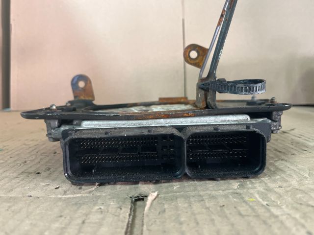 bontott ALFA ROMEO 159 Motorvezérlő