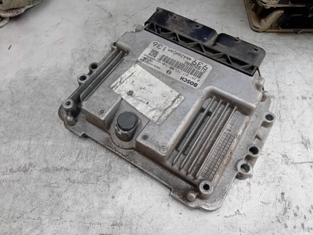 bontott ALFA ROMEO 159 Motorvezérlő