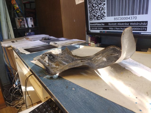 bontott ALFA ROMEO 159 Katalizátor Hővédő Lemez