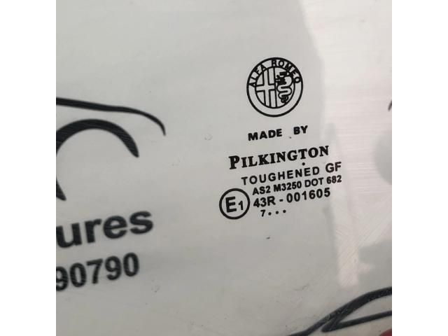 bontott ALFA ROMEO 159 Bal első Ablak