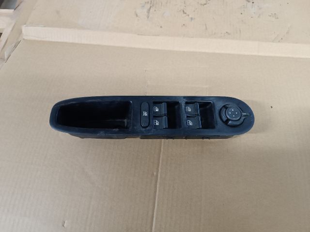 bontott ALFA ROMEO 159 Bal első Ablakemelő Kapcsoló