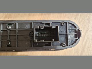 bontott ALFA ROMEO 159 Bal első Ablakemelő Kapcsoló