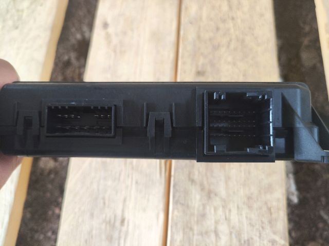 bontott ALFA ROMEO 159 Bal első Ajtó Vezérlőegység