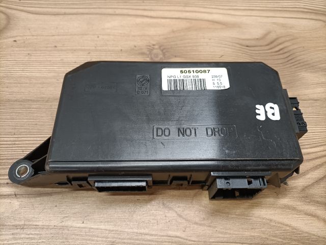 bontott ALFA ROMEO 159 Bal első Ajtó Vezérlőegység