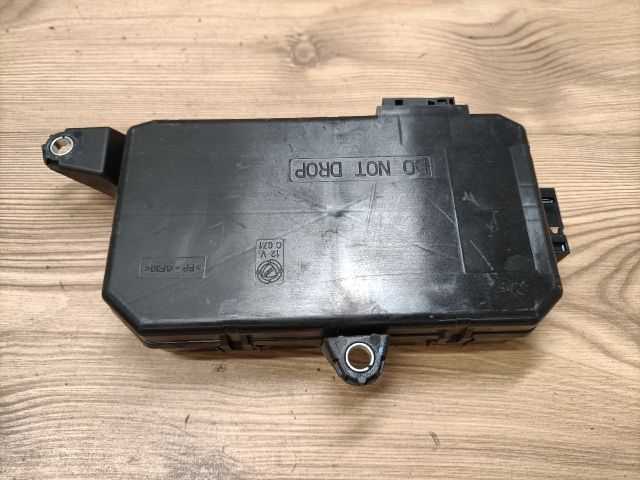 bontott ALFA ROMEO 159 Bal első Ajtó Vezérlőegység