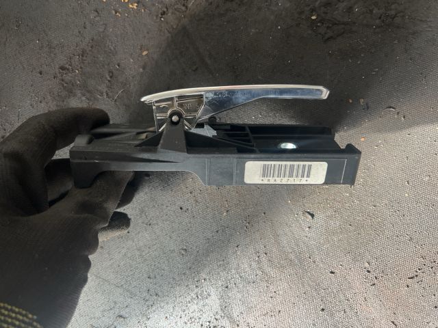 bontott ALFA ROMEO 159 Bal első Belső Kilincs