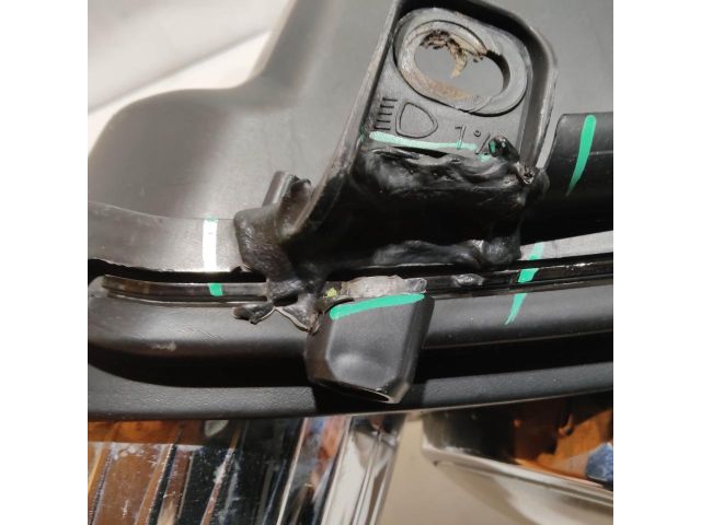 bontott ALFA ROMEO 159 Bal Fényszóró