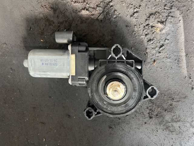 bontott ALFA ROMEO 159 Bal hátsó Ablakemelő Motor