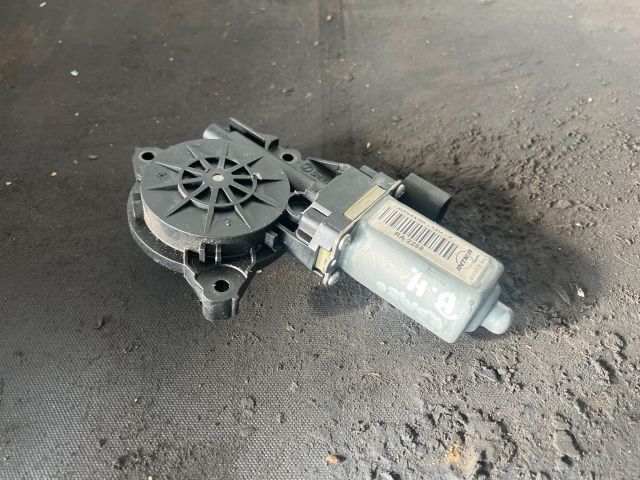 bontott ALFA ROMEO 159 Bal hátsó Ablakemelő Motor