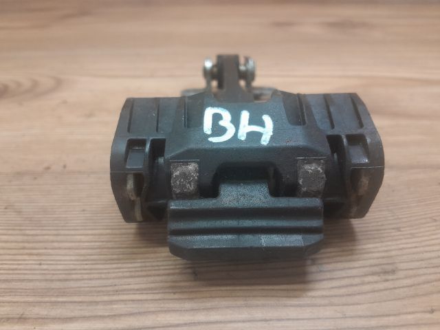 bontott ALFA ROMEO 159 Bal hátsó Ajtóhatároló