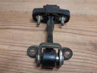 bontott ALFA ROMEO 159 Bal hátsó Ajtóhatároló