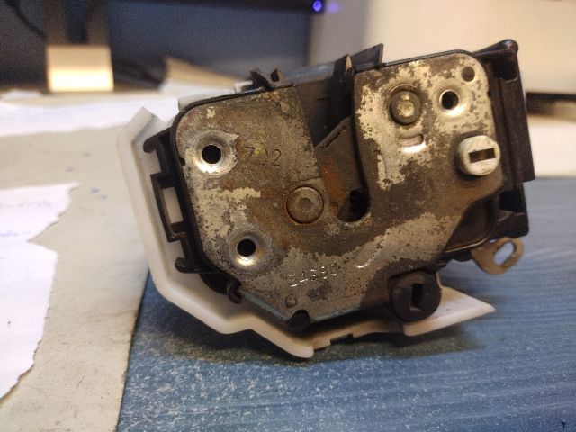 bontott ALFA ROMEO 159 Bal hátsó Ajtózár