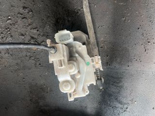 bontott ALFA ROMEO 159 Bal hátsó Ajtózár