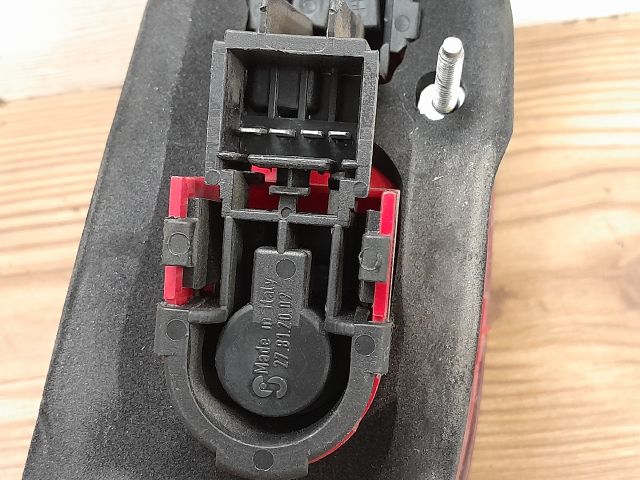 bontott ALFA ROMEO 159 Bal Külső Hátsó Lámpa