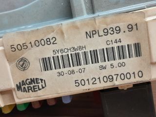 bontott ALFA ROMEO 159 Biztosítéktábla Utastér