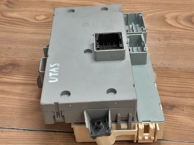 bontott ALFA ROMEO 159 Biztosítéktábla Utastér