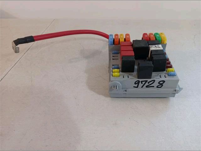 bontott ALFA ROMEO 159 Biztosítéktábla Utastér