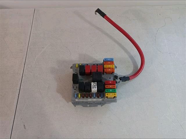 bontott ALFA ROMEO 159 Biztosítéktábla Utastér