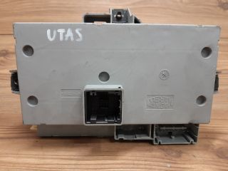 bontott ALFA ROMEO 159 Biztosítéktábla Utastér