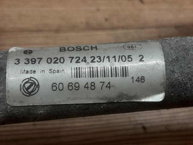 bontott ALFA ROMEO 159 Első Ablaktörlő Szerkezet Motorral