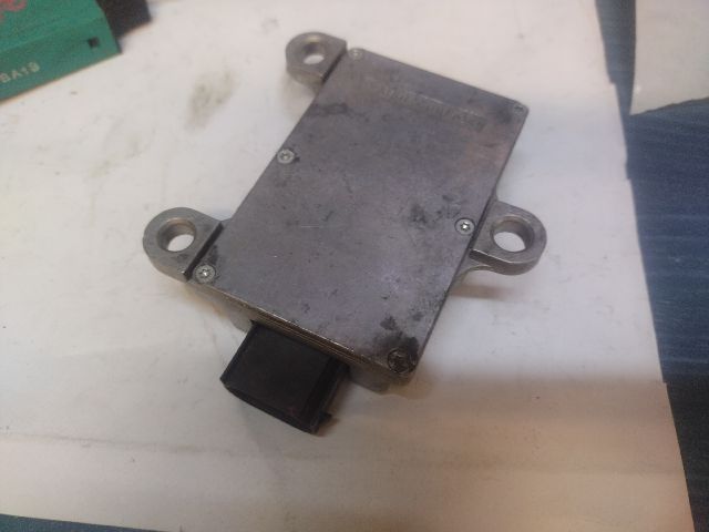 bontott ALFA ROMEO 159 Első Középső Ütközés Érzékelő (Homlokfalon)