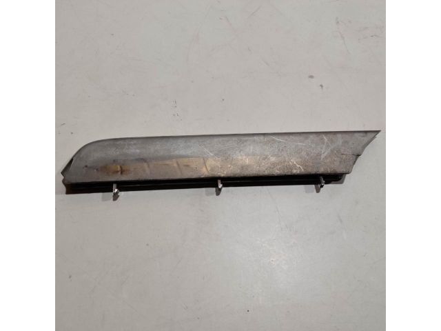 bontott ALFA ROMEO 159 Első Lökhárító Díszléc