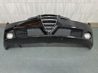 bontott ALFA ROMEO 159 Első Lökhárító (Részeivel)