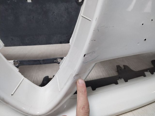 bontott ALFA ROMEO 159 Első Lökhárító (Üresen)