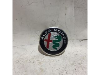 bontott ALFA ROMEO 159 Felniközép (1 db)