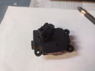 bontott ALFA ROMEO 159 Fűtés Állító Motor