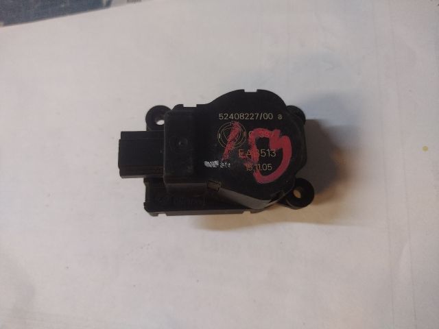 bontott ALFA ROMEO 159 Fűtés Állító Motor