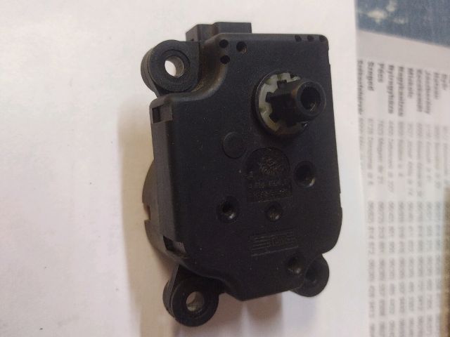 bontott ALFA ROMEO 159 Fűtés Állító Motor