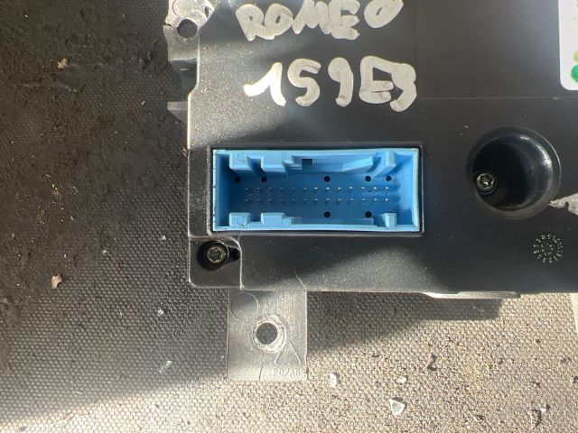 bontott ALFA ROMEO 159 Fűtéskapcsoló (digit klímás)