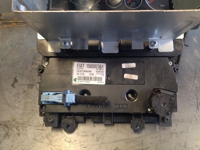 bontott ALFA ROMEO 159 Fűtéskapcsoló (digit klímás)